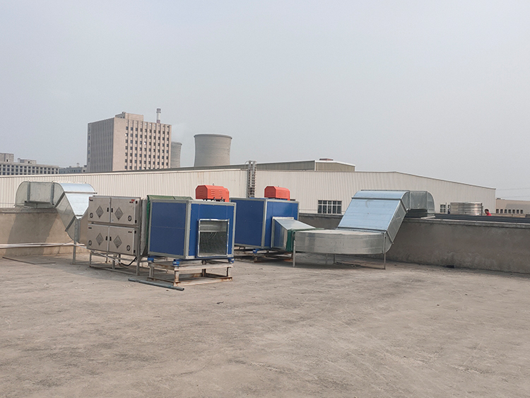 鄭通風機持續(xù)為餐廳食堂提供排油煙離心風機
